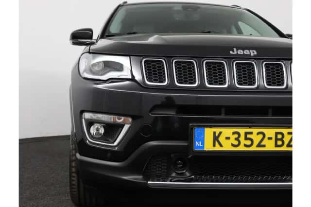 Jeep Compass (2021) thumbnail 29