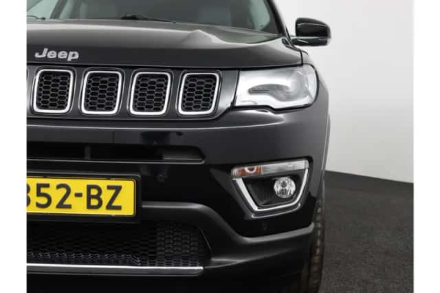 Jeep Compass (2021) thumbnail 31