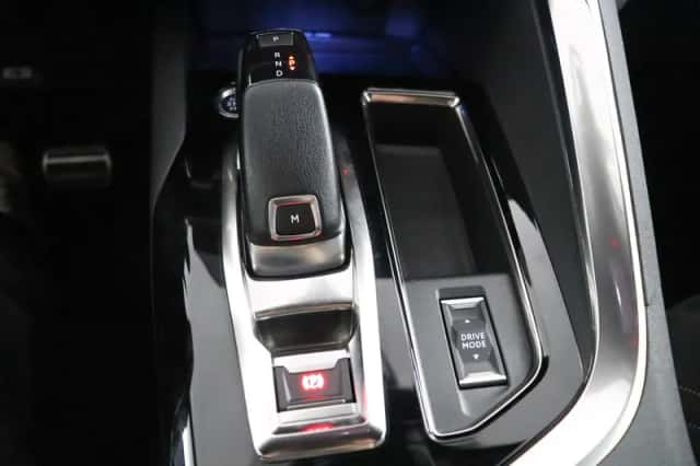 Peugeot 3008 (2021) thumbnail 22