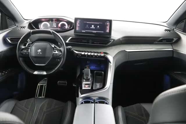 Peugeot 3008 (2021) thumbnail 4