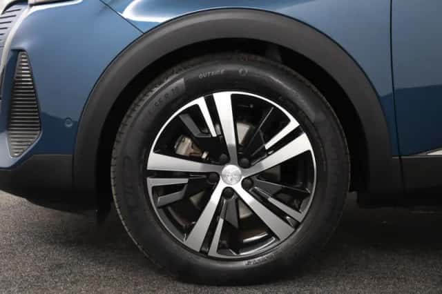 Peugeot 3008 (2021) thumbnail 32