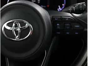 Toyota Yaris Cross (2021) thumbnail 16