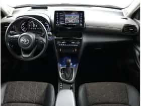 Toyota Yaris Cross (2021) thumbnail 4