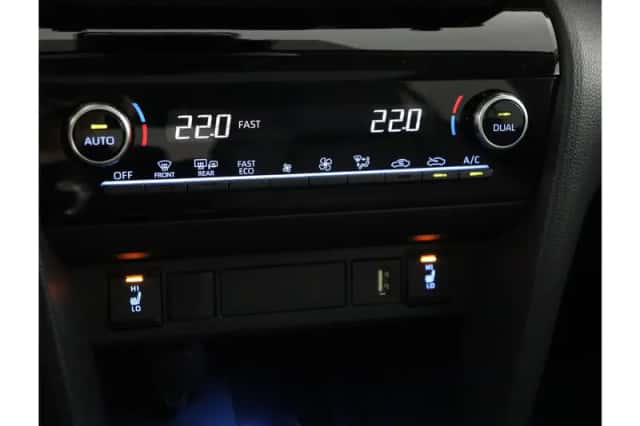 Toyota Yaris Cross (2021) thumbnail 8
