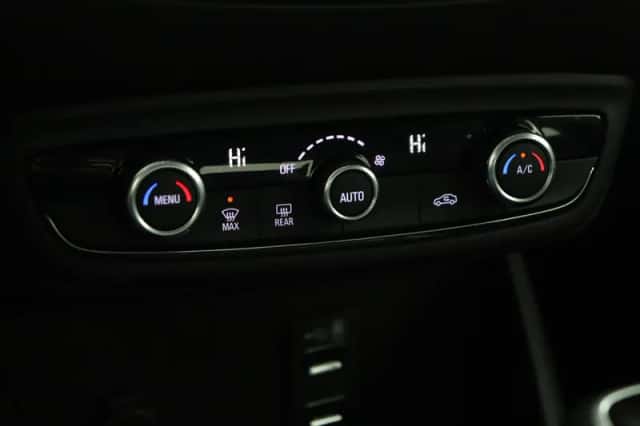 Opel Crossland X (2020) thumbnail 6