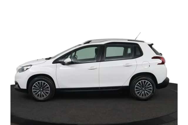 Peugeot 2008 (2018) thumbnail 3
