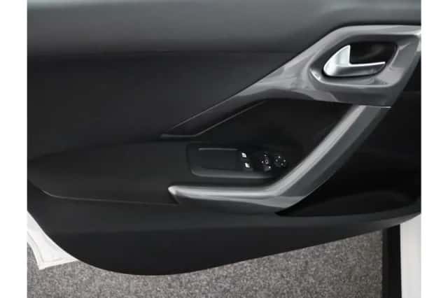 Peugeot 2008 (2018) thumbnail 22