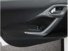 Peugeot 2008 (2018) thumbnail 22