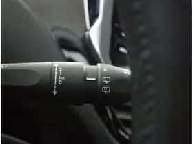 Peugeot 2008 (2018) thumbnail 27