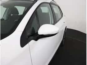Peugeot 2008 (2018) thumbnail 30