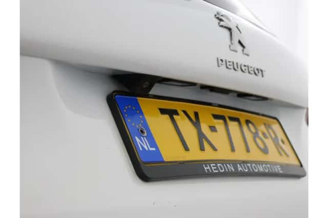 Peugeot 2008 (2018) thumbnail 37