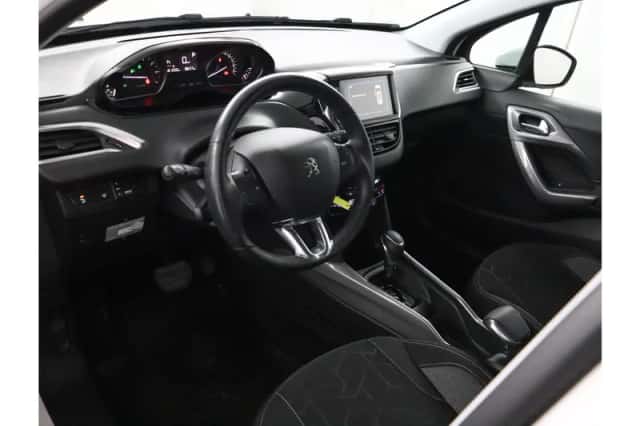 Peugeot 2008 (2018) thumbnail 48
