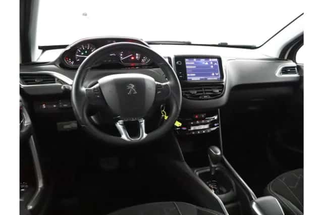 Peugeot 2008 (2018) thumbnail 49