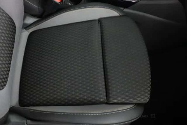Opel Crossland X (2018) thumbnail 34