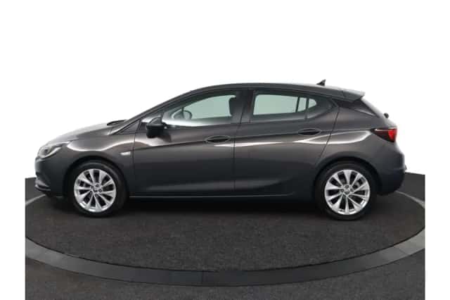 Opel Astra (2016) thumbnail 3