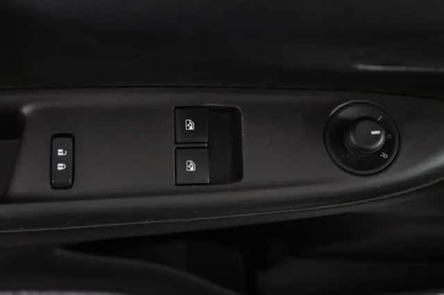 Opel Karl (2017) thumbnail 22