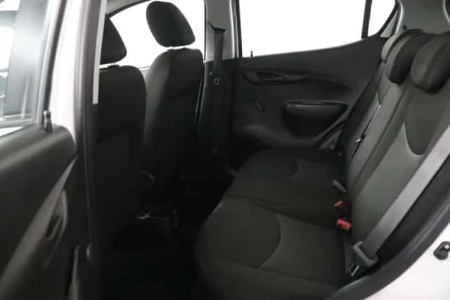 Opel Karl (2017) thumbnail 6