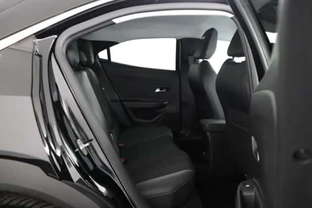 Opel Mokka (2021) thumbnail 36