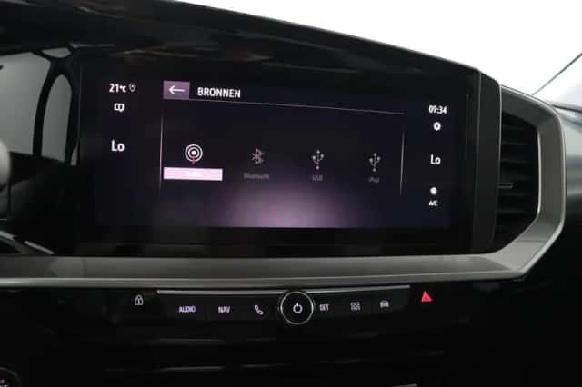 Opel Mokka (2021) thumbnail 40