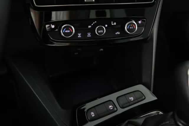 Opel Mokka (2021) thumbnail 8