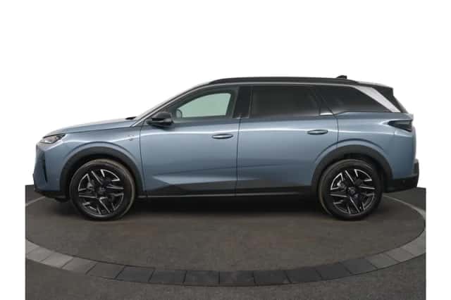 Peugeot 5008 (2025) thumbnail 3