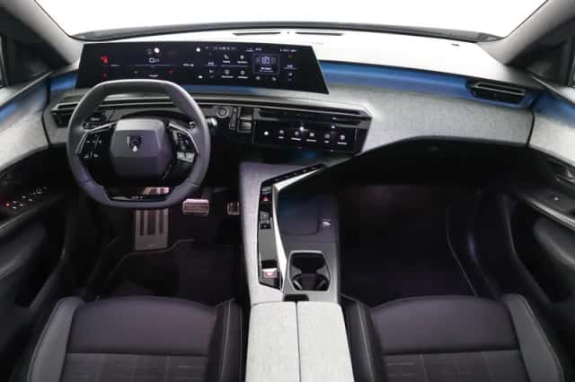 Peugeot 5008 (2025) thumbnail 4