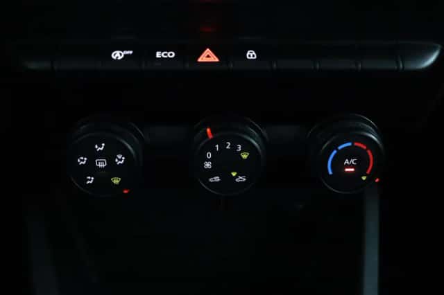 Dacia Duster (2019) thumbnail 6
