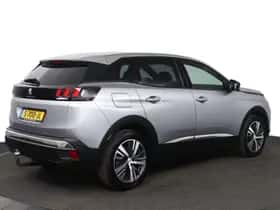 Peugeot 3008 (2023) thumbnail 2