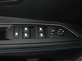 Peugeot 3008 (2023) thumbnail 23