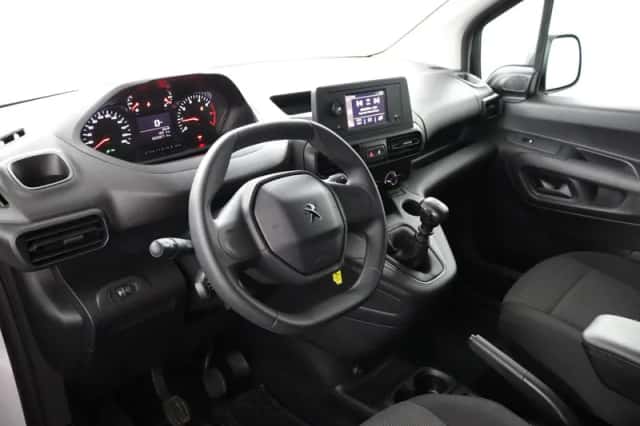 Peugeot Partner (2024) thumbnail 4