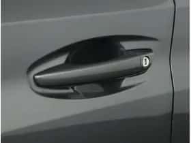 Peugeot 208 (2022) thumbnail 31