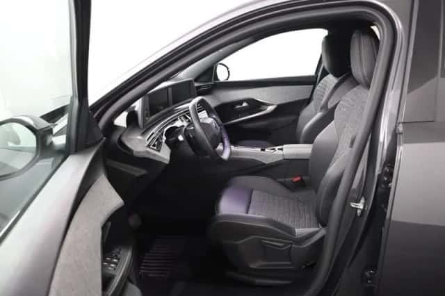 Peugeot 3008 (2025) thumbnail 5