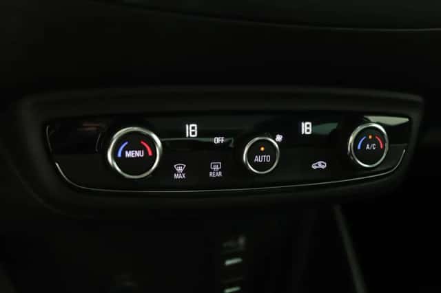 Opel Crossland X (2018) thumbnail 9