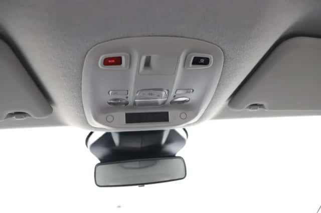 Opel Vivaro-e (2025) thumbnail 24