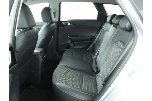 Kia Ceed Sportswagon (2024) thumbnail 15