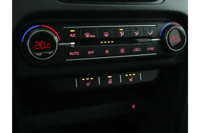 Kia Ceed Sportswagon (2024) thumbnail 8