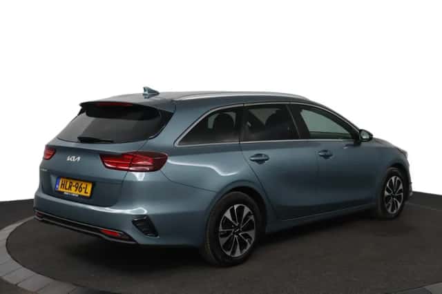 Kia Ceed Sportswagon (2025) thumbnail 2