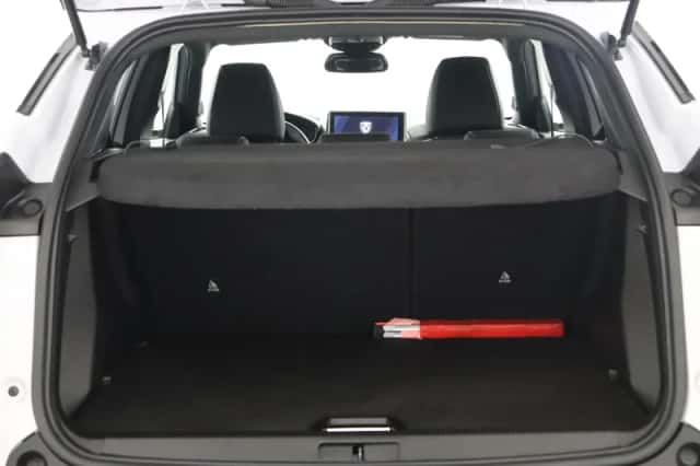 Peugeot 2008 (2025) thumbnail 18