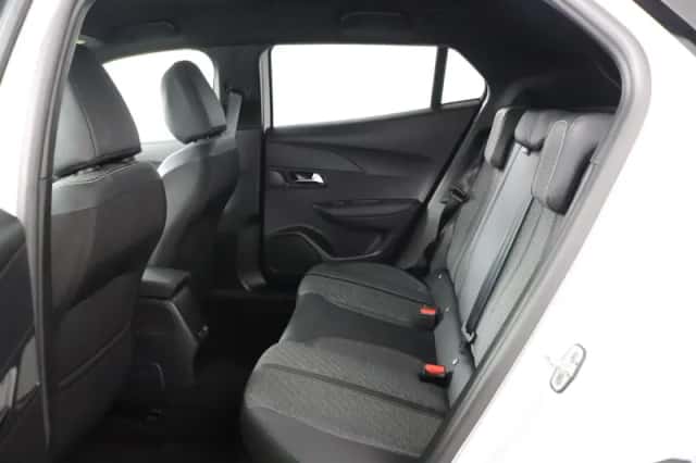 Peugeot 2008 (2025) thumbnail 6