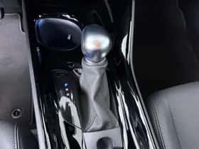 Toyota C-HR (2022) thumbnail 22