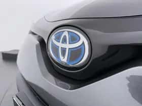 Toyota C-HR (2022) thumbnail 31