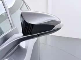 Toyota C-HR (2022) thumbnail 32