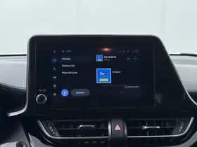 Toyota C-HR (2022) thumbnail 8