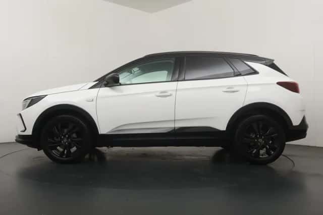 Opel Grandland (2024) thumbnail 3