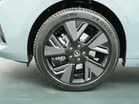 Opel Astra (2025) thumbnail 9