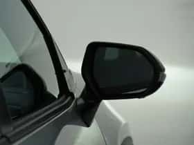 Toyota Yaris Cross (2024) thumbnail 38