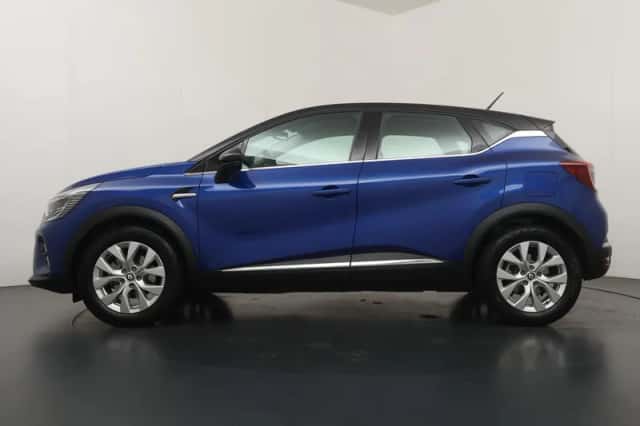 Renault Captur (2022) thumbnail 4