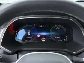 Renault Captur (2022) thumbnail 6