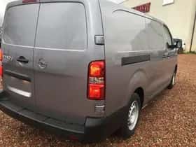Opel Vivaro-e (2025) thumbnail 4
