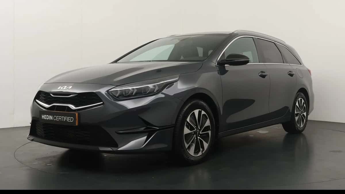 Kia Ceed Sportswagon (2025) — foto 1